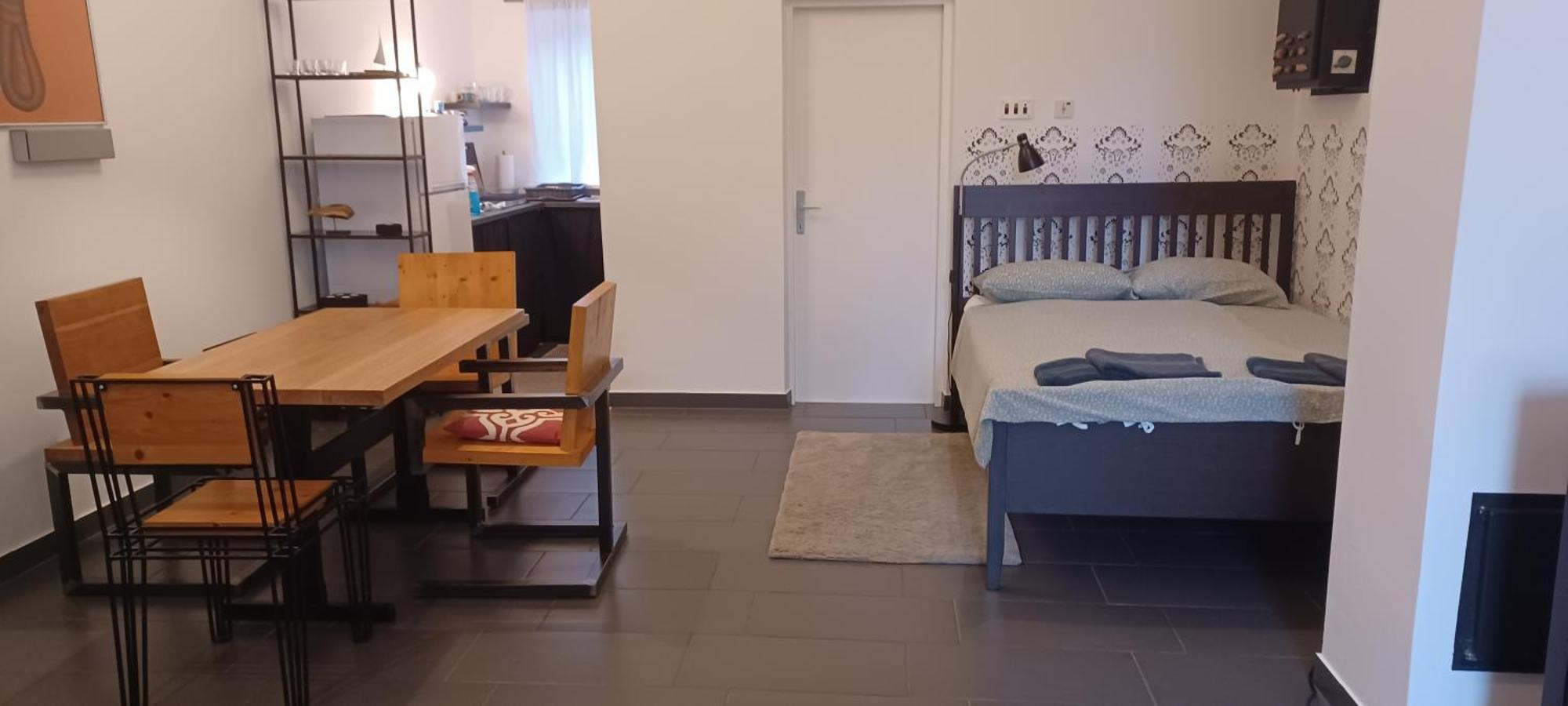 Studio Apartman Ada ซาโมบอร์ ภายนอก รูปภาพ